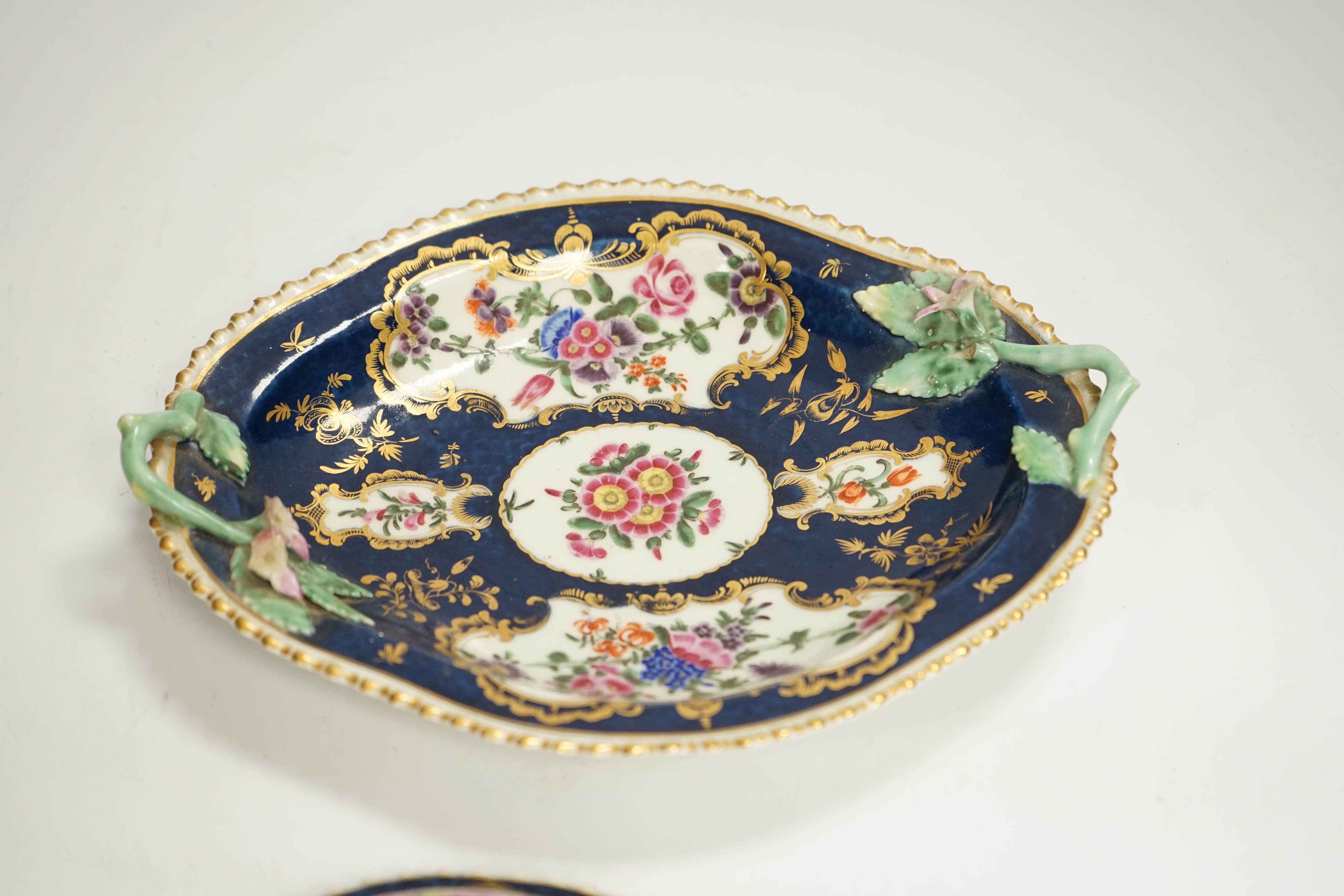 A Worcester scale blue tureen and cover on stand, c.1765-70, 21cm wide